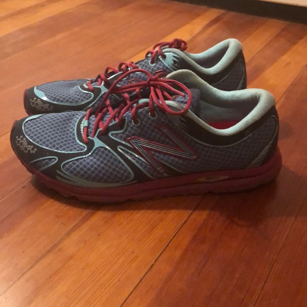 Woman’s new balance running sneakers